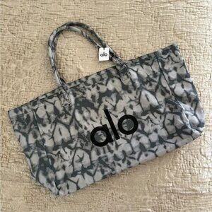 ALO Yoga Bag